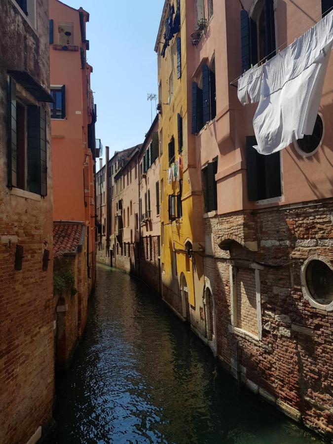 The Secret Garden In The Very Heart Of Venice Luaran gambar