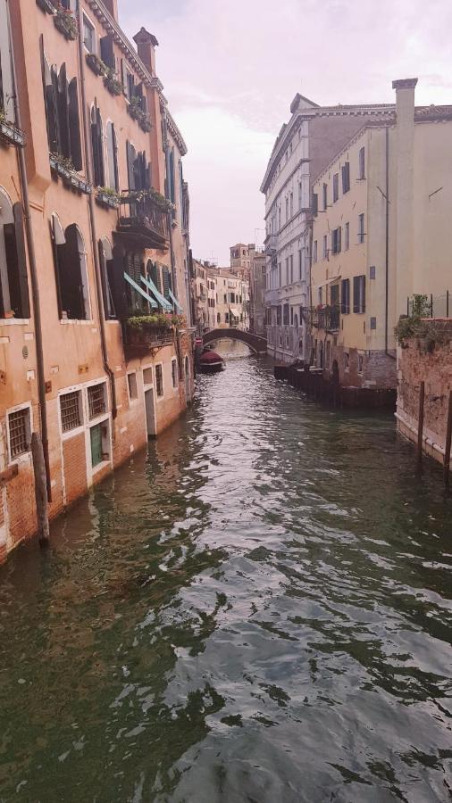 The Secret Garden In The Very Heart Of Venice Luaran gambar